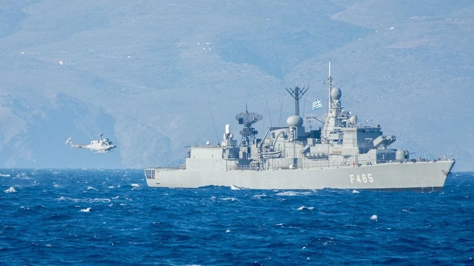 Εντυπωσιακά πλάνα από την άσκηση «Καταιγίς 2018» – Το Πολεμικό Ναυτικό «σαρώνει» το Αιγαίο (Βίντεο)